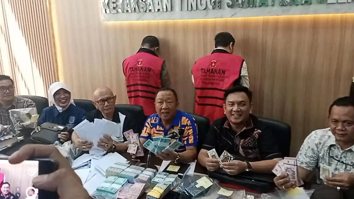 Kadisnakertrans Sumsel, Deliar Marzoeki Jadi Tersangka, Uang Rp 285 Juta dan Logam Mulai Diamankan