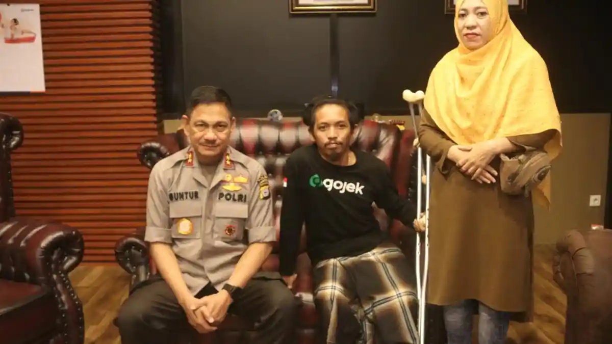 Driver Ojol Tergilas Kendaraan Polda Sulsel Dijemput Polisi