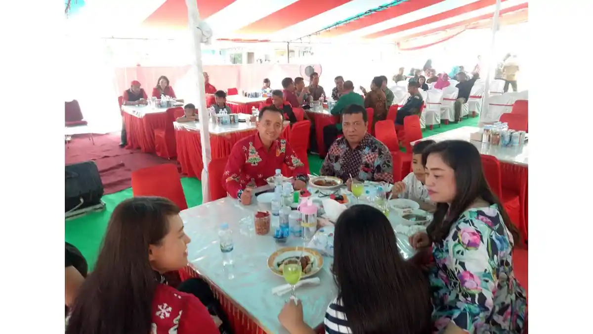 Ketua DPRD Hadiri Open House Natal Kapolres Landak