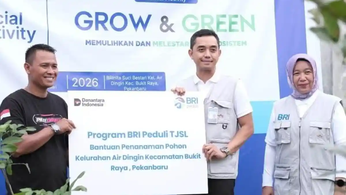 Program BRI Peduli, Tanam 100 Pohon Produktif di Kelurahan Air Dingin