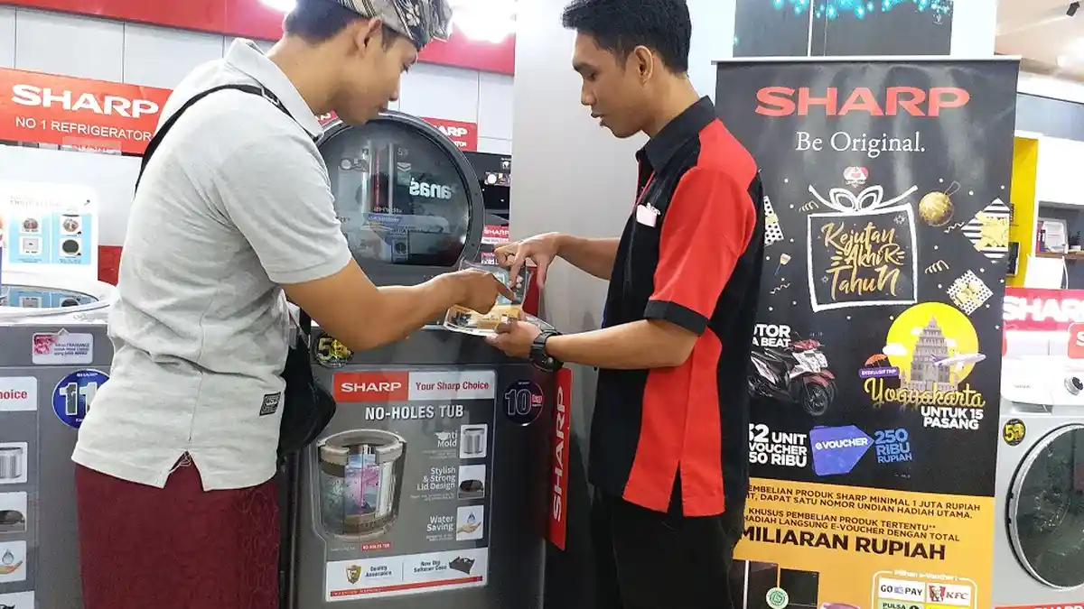 Sharp Indonesia Berikan ‘Kejutan Akhir Tahun’ di Sharp Lovers’ Day