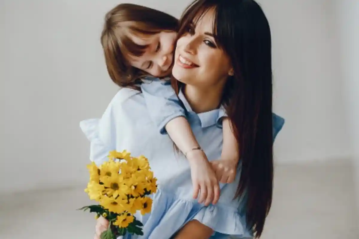 4 Zodiak yang Berpotensi Jadi Ibu yang Hebat: Cancer Peduli Apa pun, Pisces Pintar Mengasuh