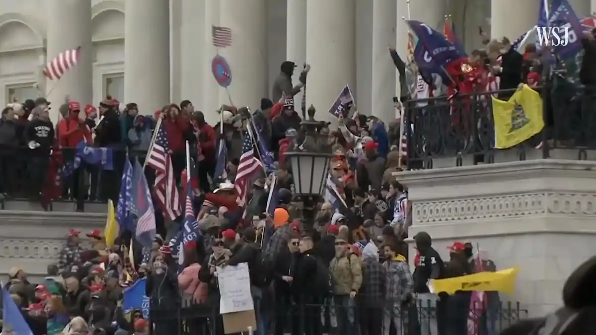Buntut Kerusuhan di Capitol, Partai Republik Ingin Trump Segera Disingkirkan