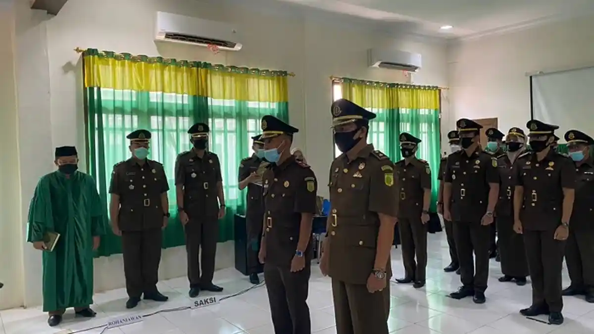 Kajari Aceh Selatan Lantik Kacabjari Bakongan