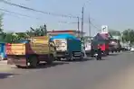 Sopir Truk Sulit Dapatkan Biosolar di Tuban, Harus Antre Panjang di SPBU