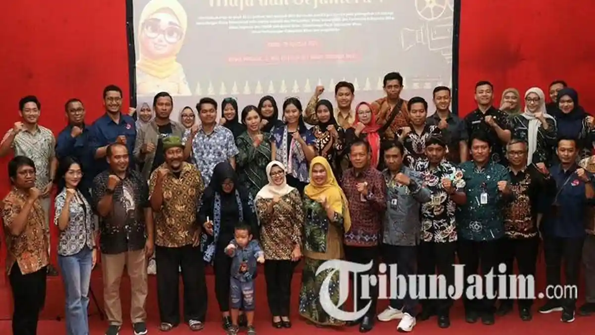 Pemkab Blitar Launching Film Dokumenter 700 Tahun Blitar, Mak Rini Berharap Bawa Manfaat