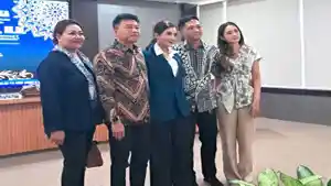 20260513-_-Ashanty-Raih-Gelar-Doktor-Unair-Surabaya.jpg