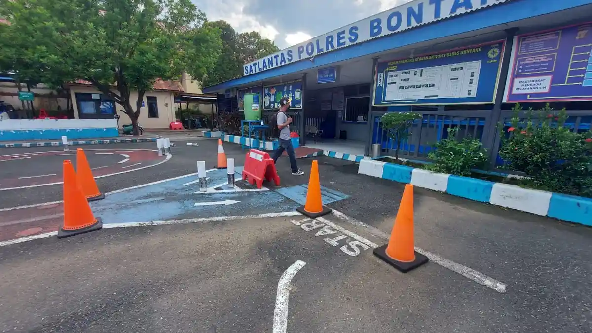 Tiga Hari Penerapan ETLE Mobile, Polres Bontang Tilang 21 Pengendara yang Melanggar