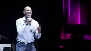 Awal-tahun-2026-Brian-McKnight-bakal-gelar-konser.jpg