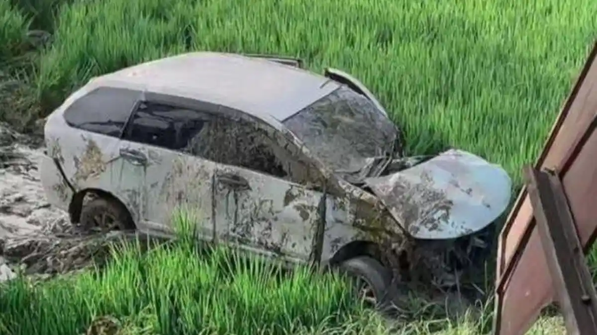 Kronologi Mobil Pengantar Jemaah Haji Tertabrak KA Argo Bromo Anggrek di Grobogan, 4 Orang Tewas