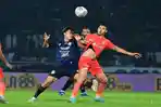 arema-fc-vs-borneo-fc-renshi-yamaguchi-m-pato.jpg