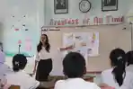 Cerita Baik Bumi Etam, Valentina Guru SMP Jadi Fasilitator Daerah Sebarkan Pembelajaran Aktif