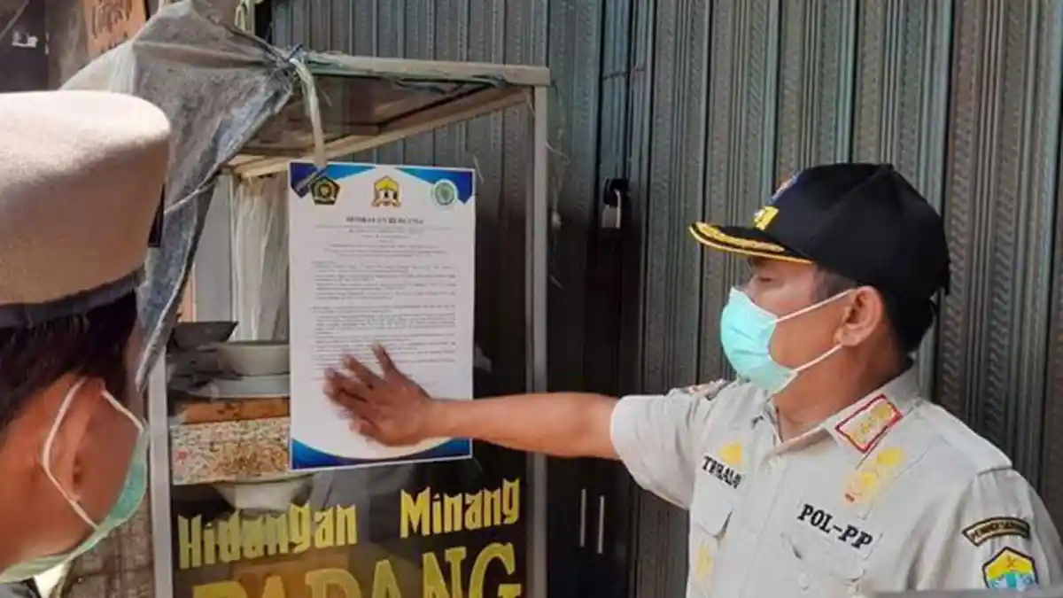 Warung Makan Jualan Siang Hari Saat Bulan Puasa akan Didenda Rp 50 Juta