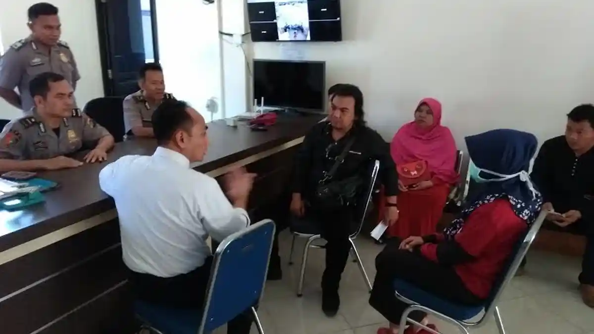 Tak Puas Pemerkosanya yang Ditangkap Cuma Satu Orang, Wanita Ini Melapor ke Polda Babel