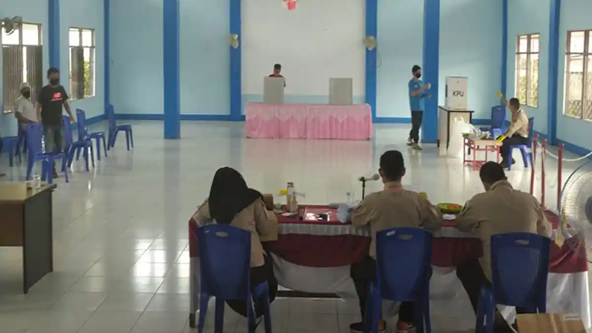 Warga Binaan Rutan Sambas Gunakan Hak Pilih di Pilkada Sambas Dengan Prokes