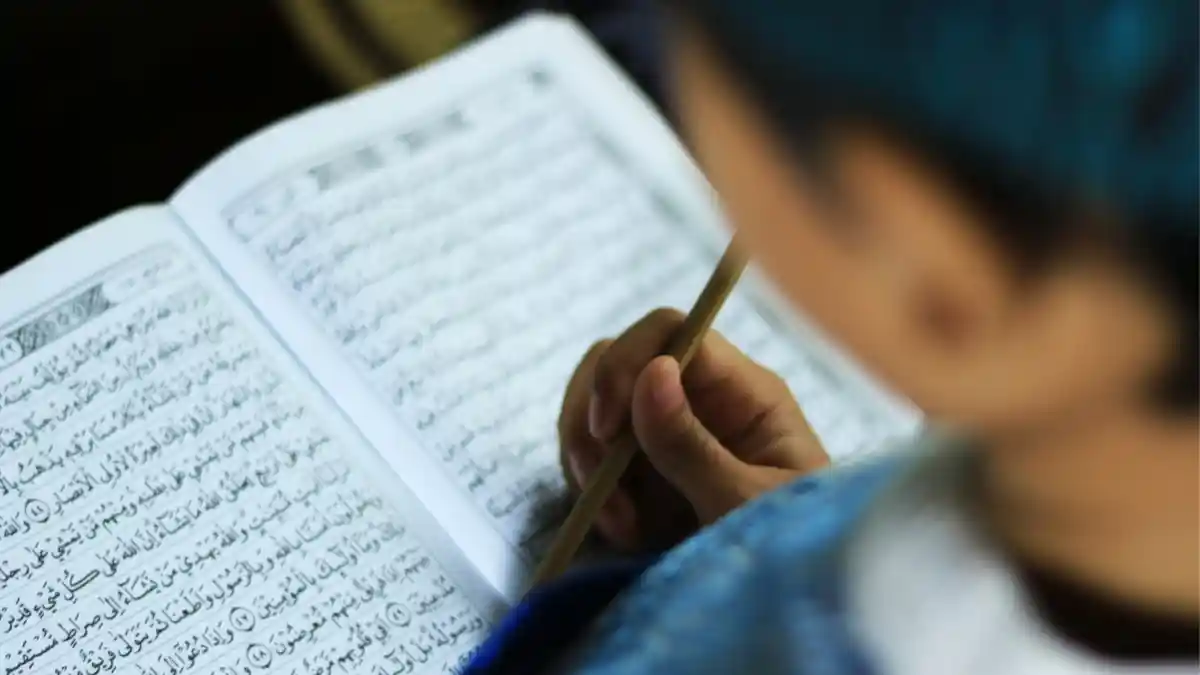 Surat Yasin dan Tahlil Lengkap Terjemahan