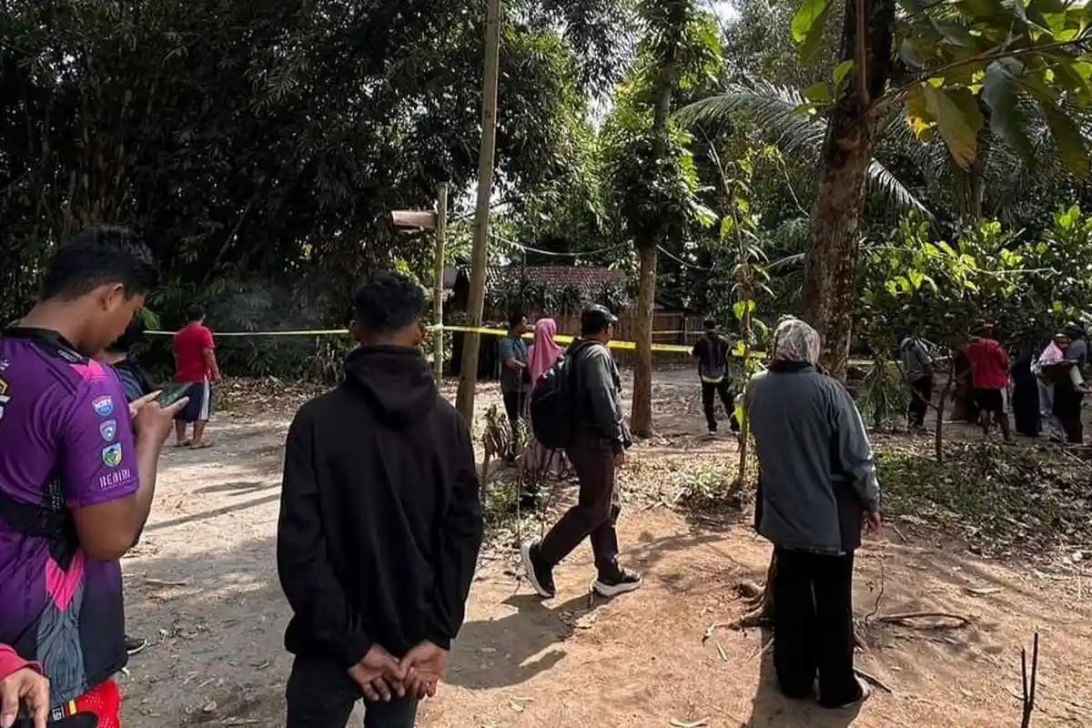 Keji Pembunuhan Satu Keluarga Guru di Kediri, Anak Kecil Ikut Dibunuh dan Mobil Dibawa Kabur