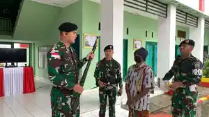 SERAHKAN-SENJATA-Suasana-saat-menyerahkan-senjata-jenis-Flintlock.jpg