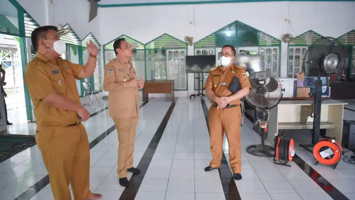 Wagub Mamun Amir Pantau Langsung Posko Tim Koordinasi Penanganan Covid-19 Sulteng