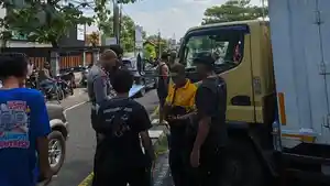 Laka-Maut-di-Sewon-Ibu-Hamil-Meninggal-usai-Mobil-yang-Ditumpanginya-Hilang-Kendali.jpg