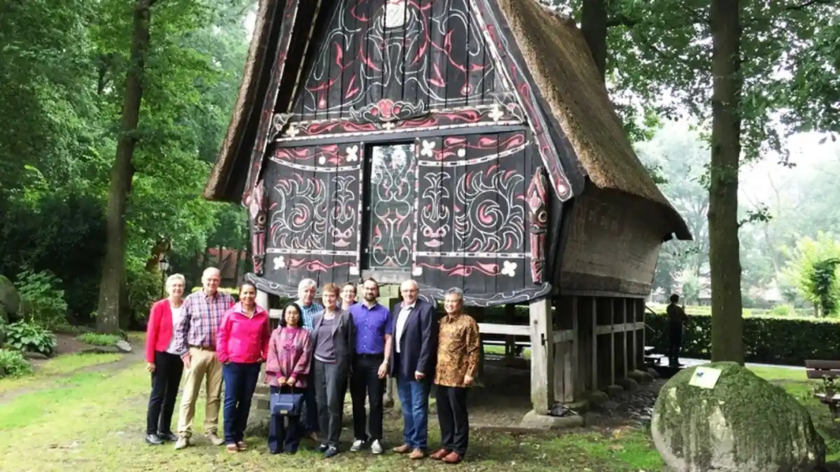 Ini Rumah Adat Batak yang Sudah 40 Tahun Berdiri di Warpeloh Jerman   