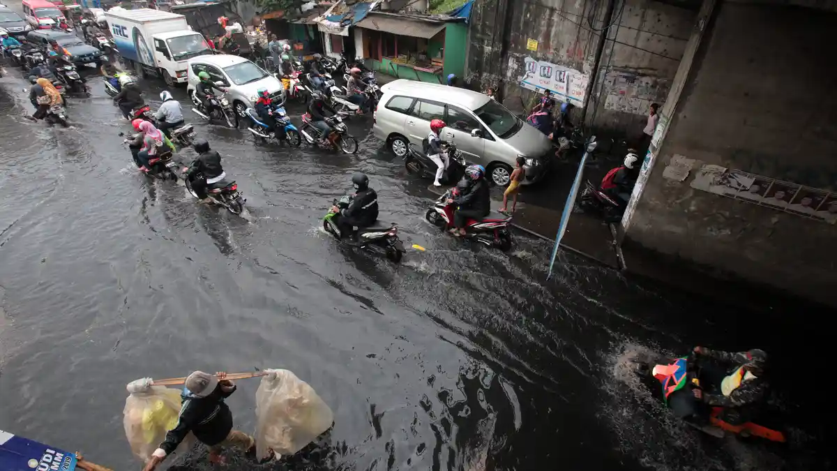 Hari Ini Diperkirakan Jabodetabek Hujan Siang malam