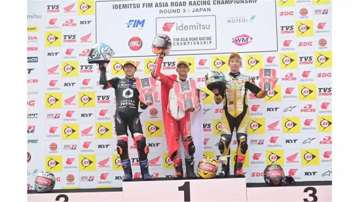 CBR250RR Tampil Perkasa di ARRC Jepang, Pebalap Astra Honda Sapu Juara Pertama