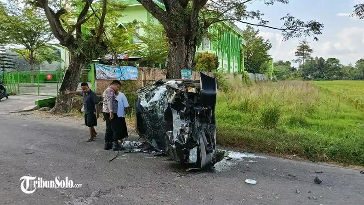 Mobil Tabrak Motor di Juwiring Klaten, 1 Orang Meninggal Dunia