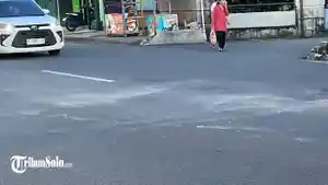 Kecelakaan-lalu-lintas-yang-melibatkan-dua-remaja-terjadi-di-Jalan-Slamet-Riyadi.jpg