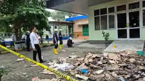kepolisian-menggelar-olah-tkp-di-rsud-dr-harjono-ponorogo.jpg