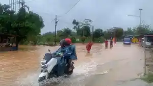 Banjir-di-km-12-tpi.jpg