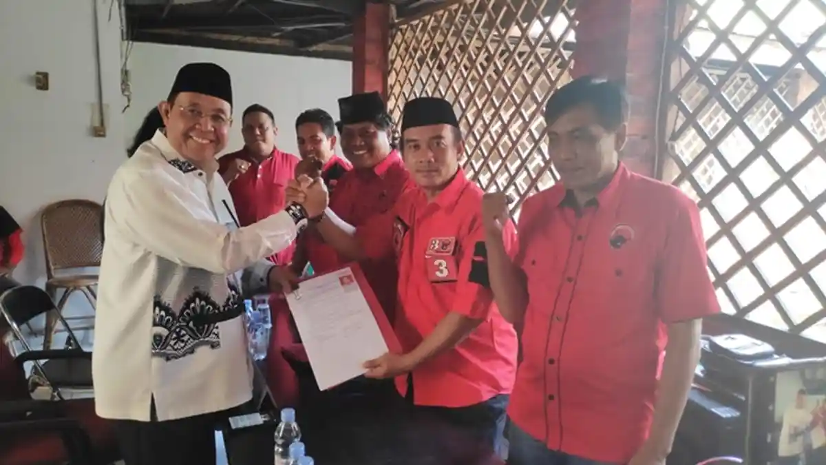 Susul Basri Rase, Mantan Walikota Bontang Adi Darma Kembalikan Formulir Pendaftaran Pilwali ke PDIP
