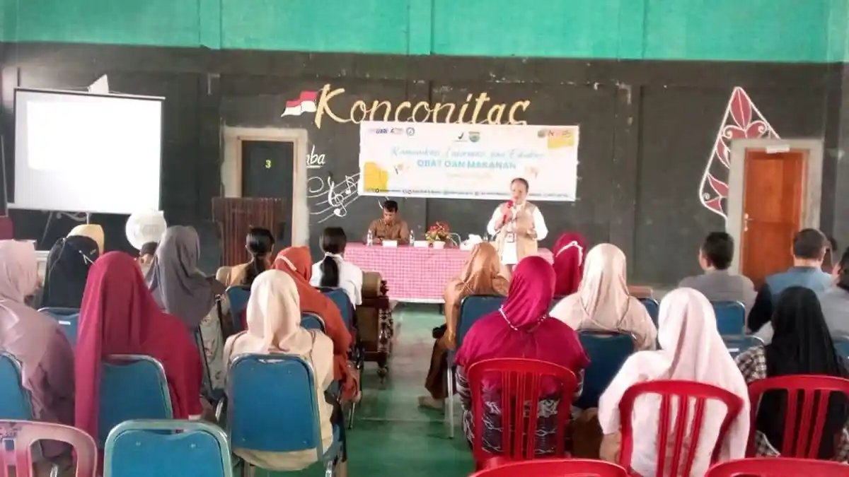 BPOM Beri Penyuluhan KIE Obat dan Makanan Aman di Desa Waimital