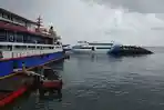 suasana-di-pelabuhan-manado1.jpg