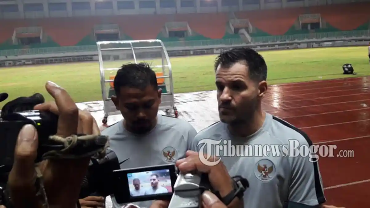 Exco PSSI Usulkan Pecat Simon McMenemy, Ini Alasannya
