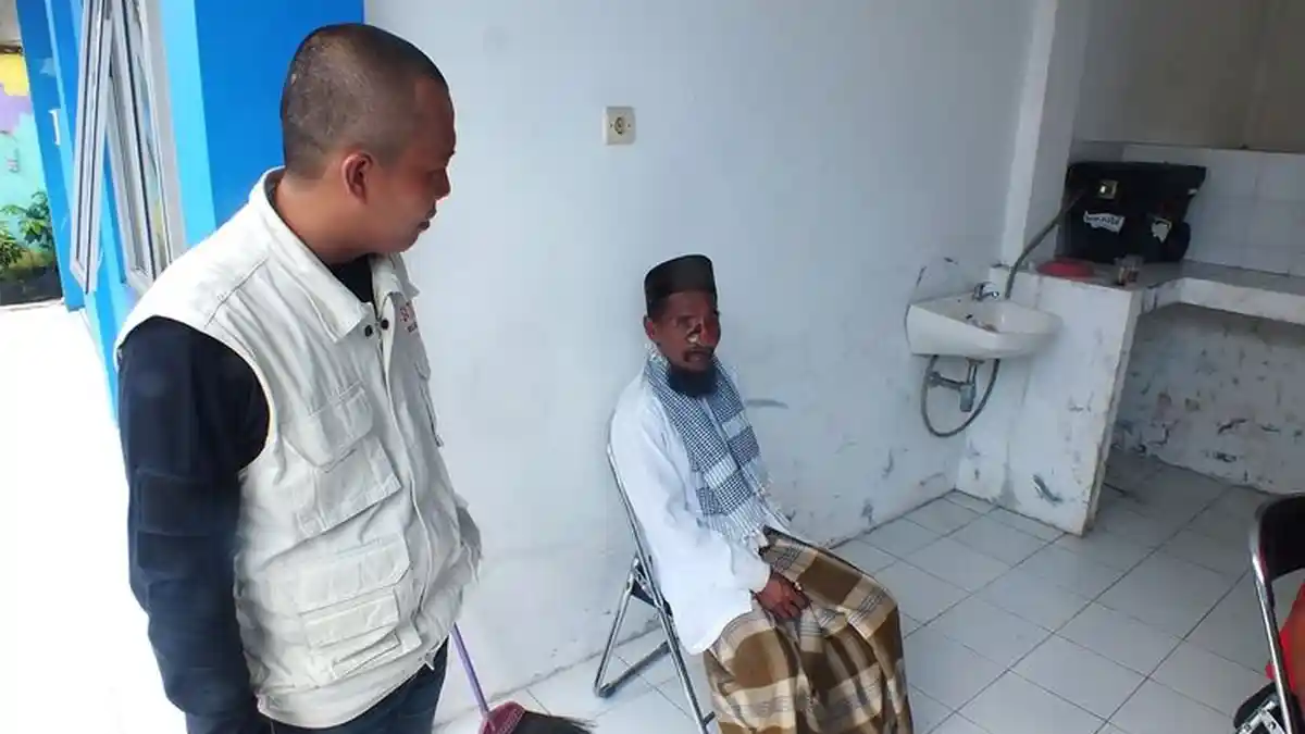 Inilah 5 Fakta Tentang Nur, Pengemis Asal Bogor yang Diduga Punya Mobil