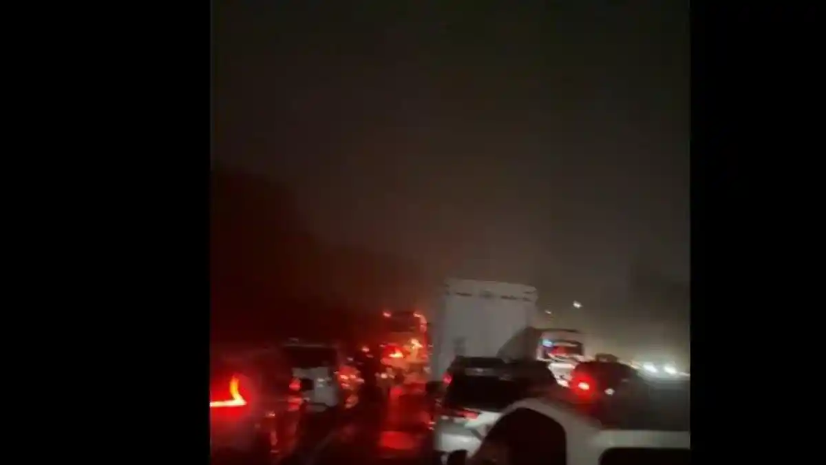 Kecelakaan Maut di Tol Cipularang, Bos Indomaret Jadi Korban Meninggal, Lalin Macet Total