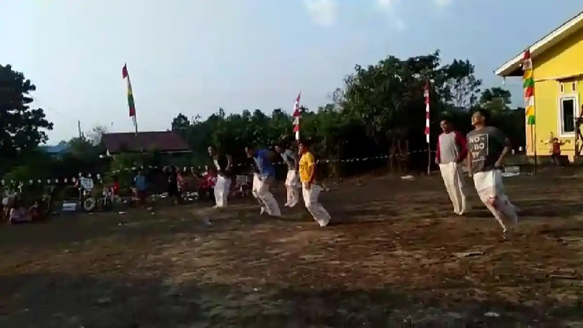 Berbagai Lomba Meriahkan HUT RI ke 74 di Sekadau Hilir
