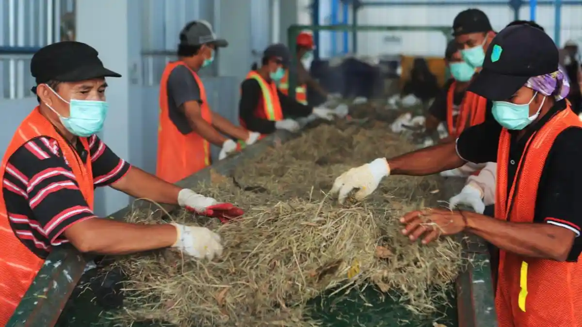 Solusi Pengelolaan Sampah Perkotaan, PLN Teken Kerja Sama Pengembangan PLTSa 17,7 MW di Palembang