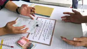 bayar-zakat-fitrah-di-masjid-pusdai-jabar_20230414_181517.jpg