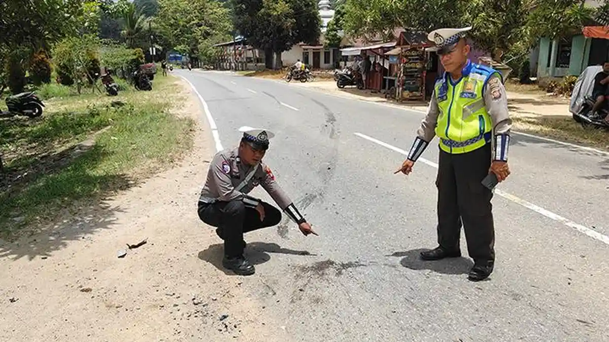 Kronologi Kecelakaan Maut di Anjongan-Mandor! Dipicu Pemotor Hindari Jalan Rusak