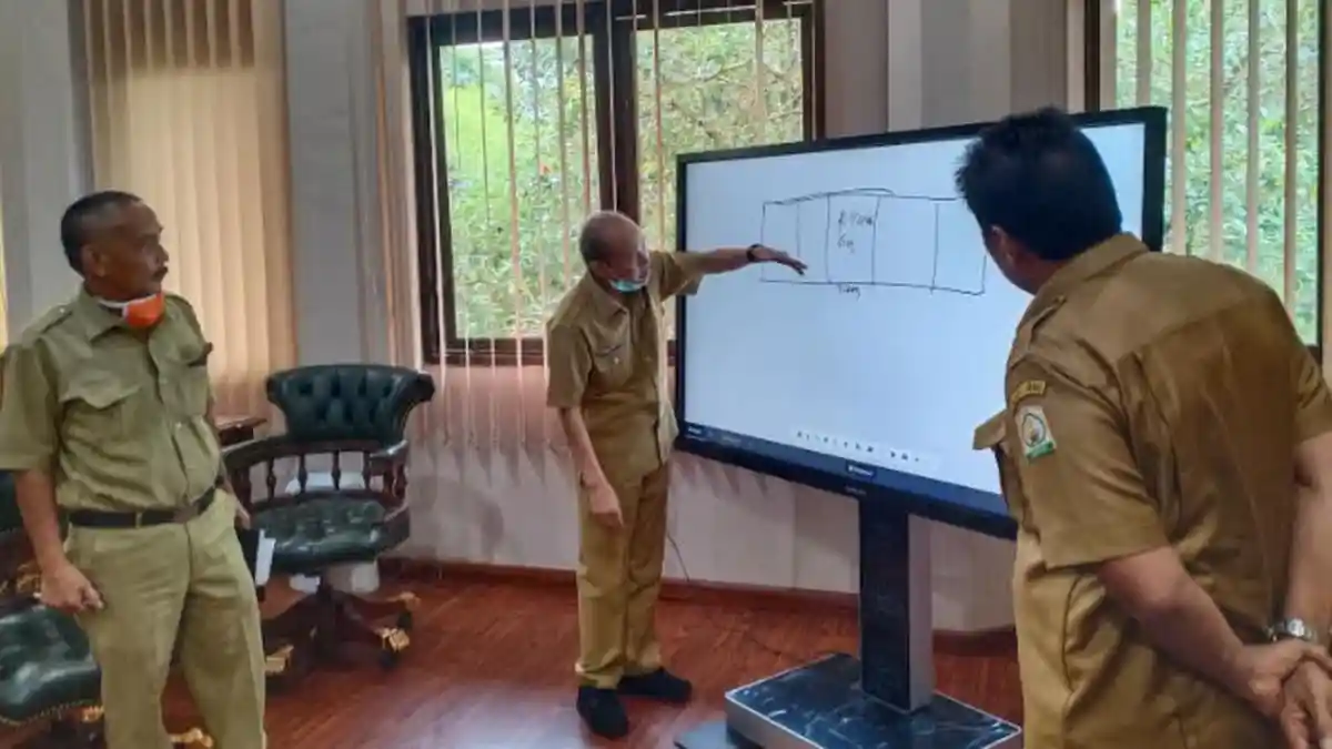 Rektor Unsyiah Dukung Konsep Aceh Tamiang Belajar di Masjid