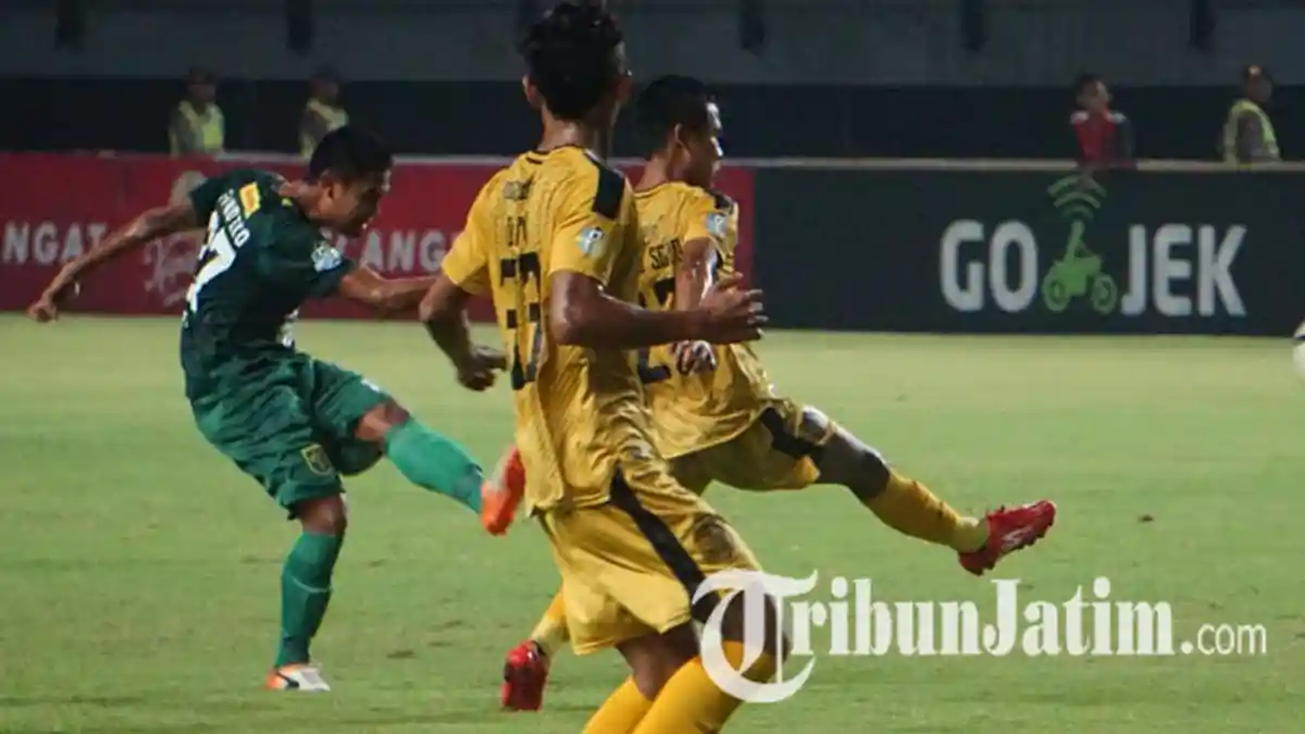Selain Tak Beruntung, Ternyata Inilah Penyebab Bhayangkara FC Kalah dari Persebaya Surabaya