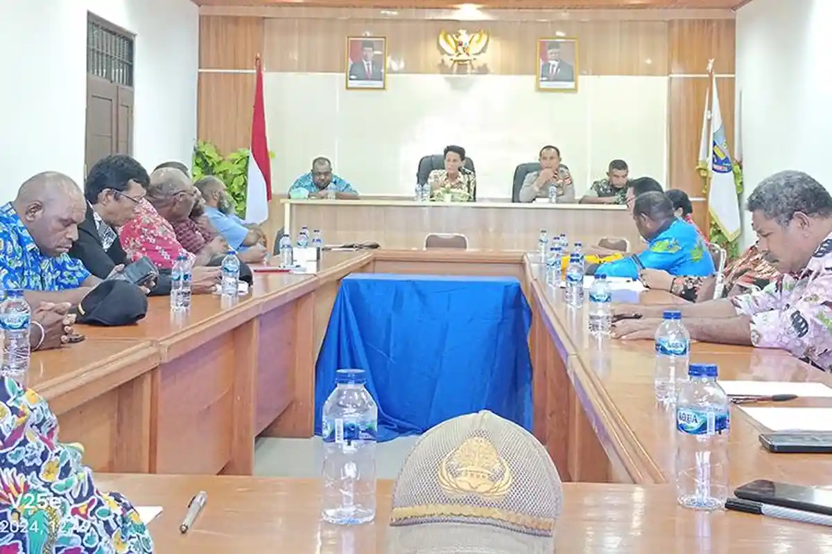 Evaluasi Penanganan Banjir di Mansel Papua Barat, Wempi Rengkung: Datanya Beda-beda