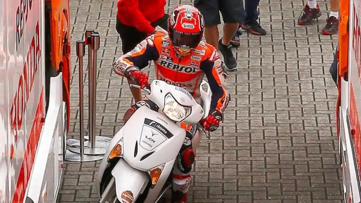 Marc Marquez Tercepat, Pedrosa Harus Dioperasi, Lorenzo Terjatuh