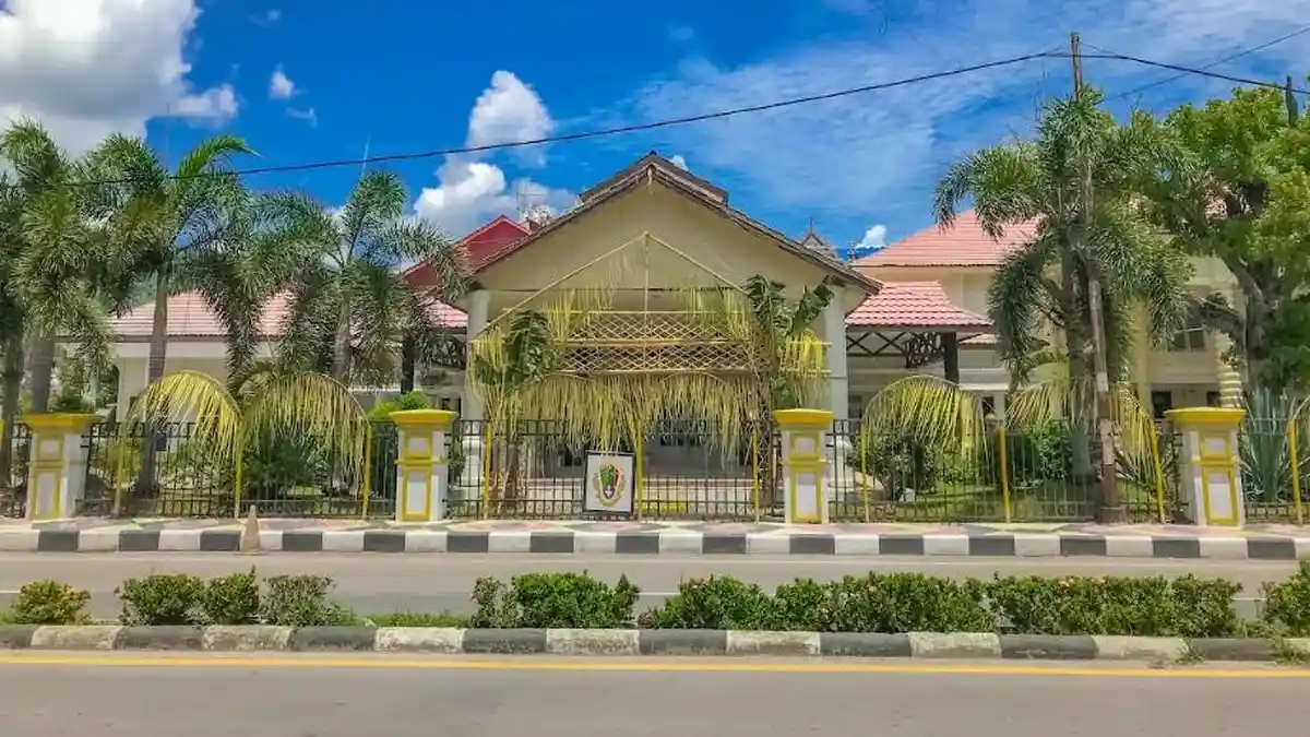 Atmosfir Tumbilotohe di Rudis Wali Kota Gorontalo, Alikusu dan Janur Kuning Mendominasi