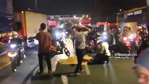 KECELAKAAN-HARI-INI-Pemotor-wanita-yang-dibonceng.jpg