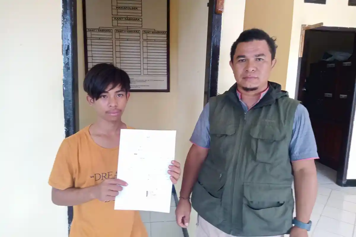 Tidak Pakai Helm Ditegur Polisi, Oknum Pemuda di Kupang Ludahi Polisi