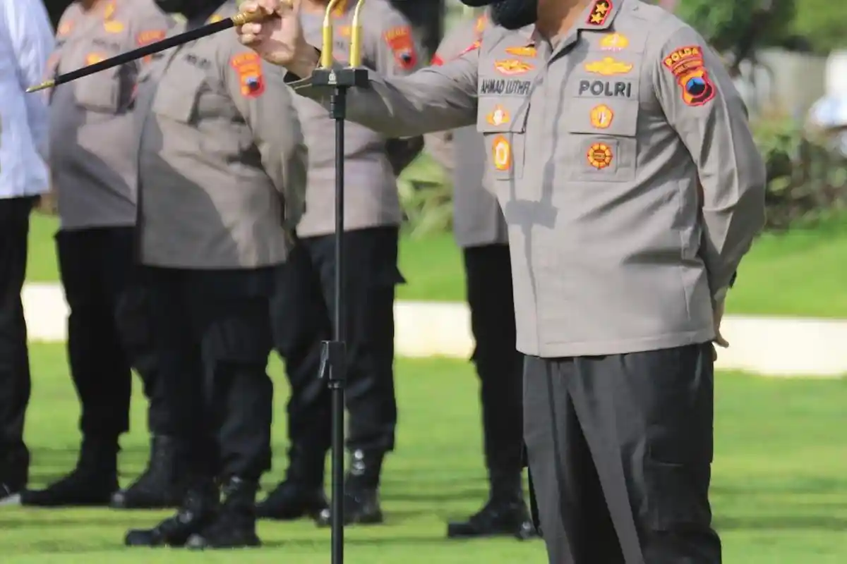 Kapolri Minta 5 Calo Penerimaan Bintara Polri 2022 Dipecat, Kapolda Jateng Gercep Pimpin PTDH