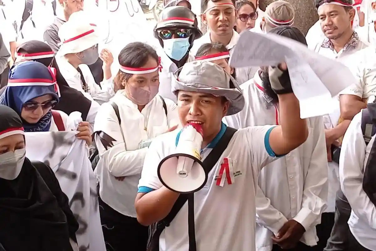 Merasa Masih Dijajah, Guru PPPK di Sorong Ancam Mogok Ngajar Jika Hak Tak Dipenuhi